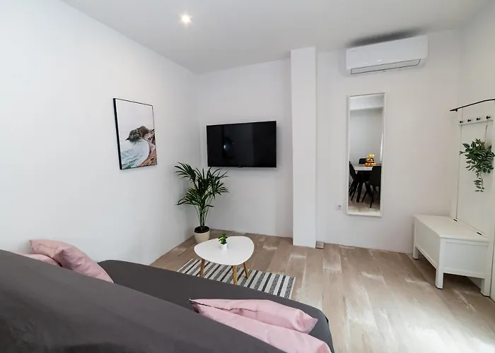 Odiseja Apartament *